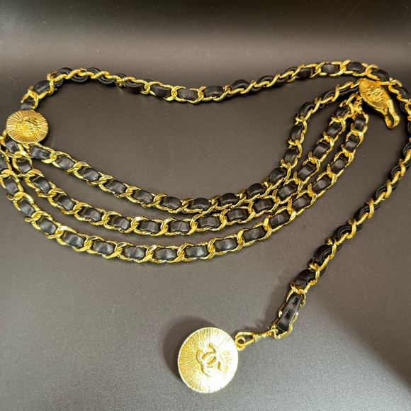 ‼️FINAL PRICE‼️LOT 395 24K gold plated Chanel leather chain belt/necklace RUNWAY - Picture 1 of 15